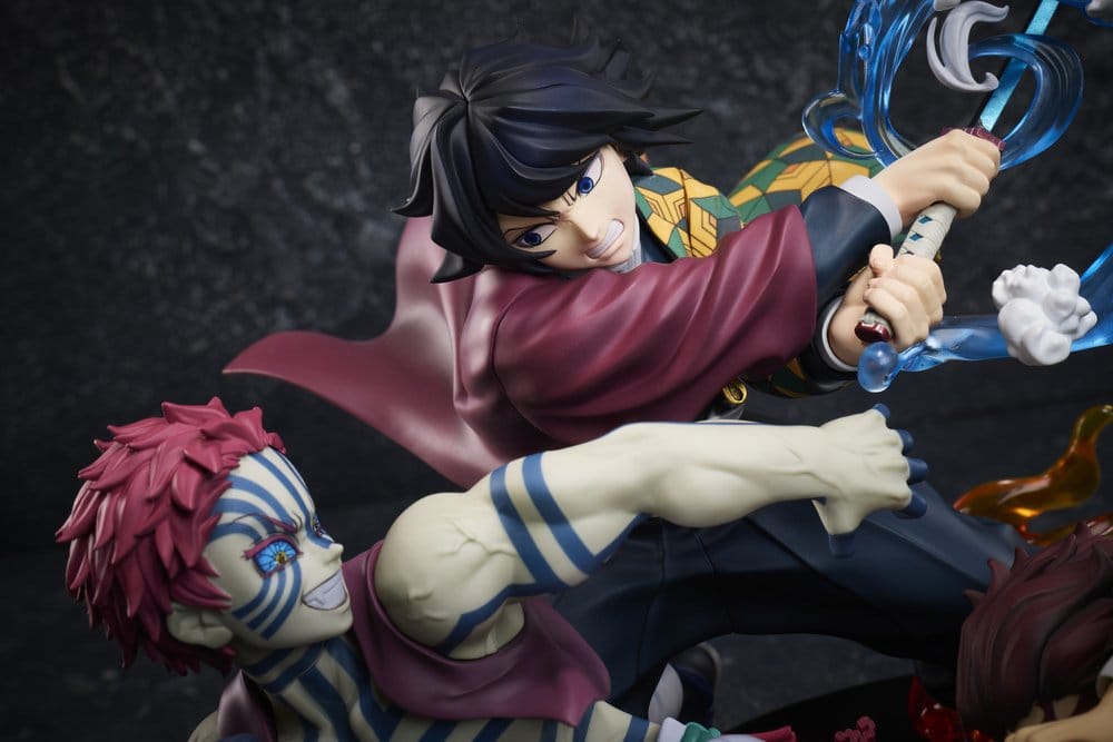 Demon Slayer: Kimetsu no Yaiba figurine PVC Tanjiro Kamado & Giyu Tomioka & Akaza 13 cm