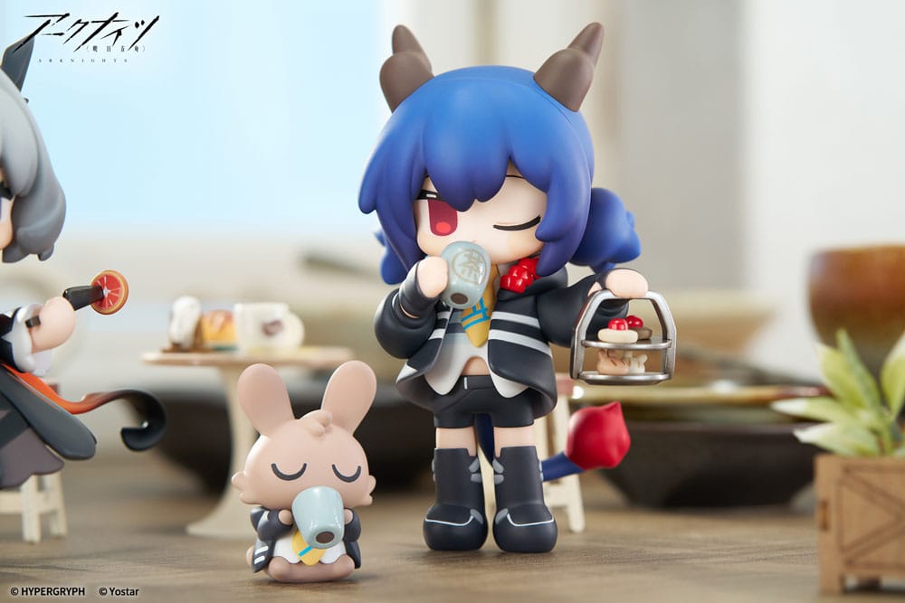 Arknights statuette PVC Would You Like A Dessert? Mini Series Ch'en 11 cm
