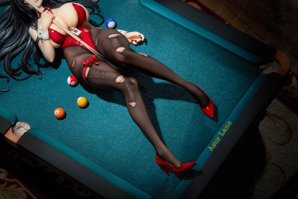 Azur Lane statuette PVC 1/7 Taihou Fun on the Baize Ver. 27 cm