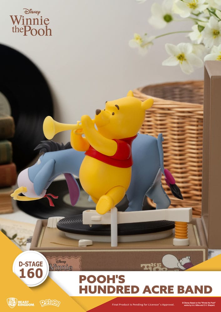 Winnie l'ourson Record Player Series Figurine en PVC Pooh's Hundred Acre Band 12 cm