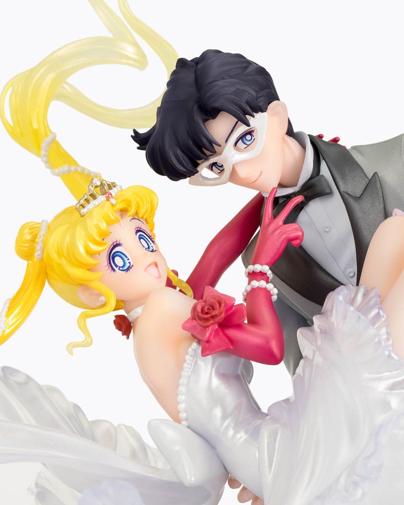 Sailor Moon statuette PVC FiguartsZERO Chouette Usagi & Tuxedo Mask Moonlight Glow Edition 24 cm