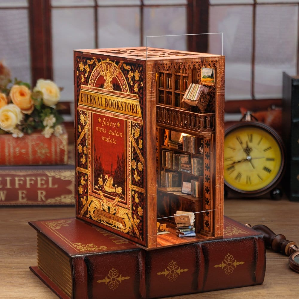Maquette Book Nook Eternal Bookstore 23 x 11 cm