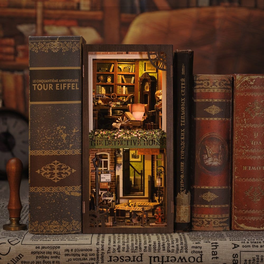 Maquette Book Nook Rose Detective Agency 23 x 11 cm