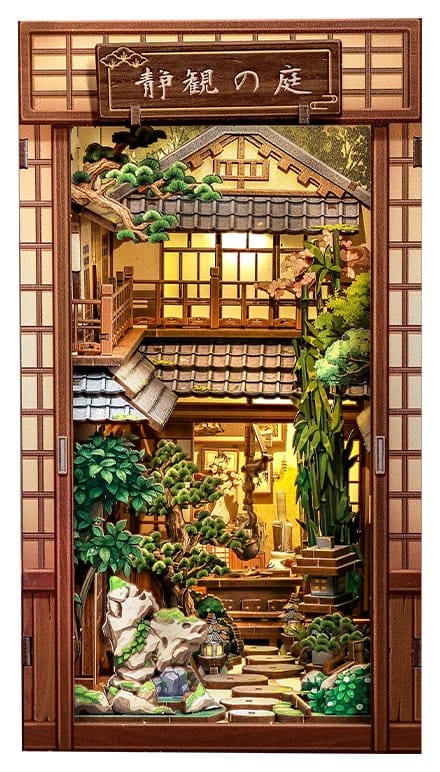Maquette Book Nook Serene Courtyard 22 x 12 cm