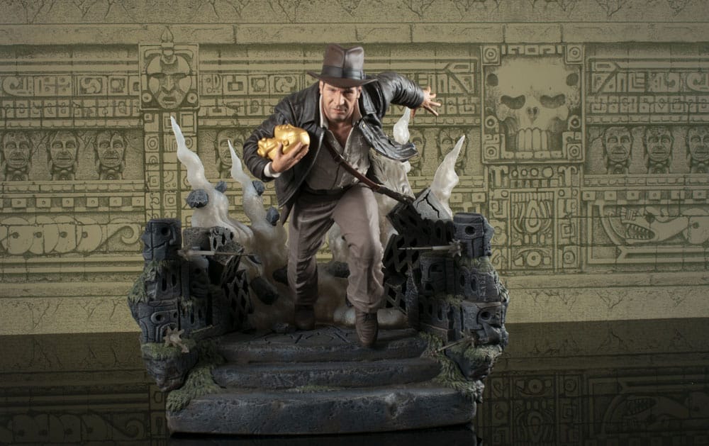 Indiana Jones: Les Aventuriers de l'arche maudit Deluxe Gallery statuette PVC Escape with Idol 25 cm