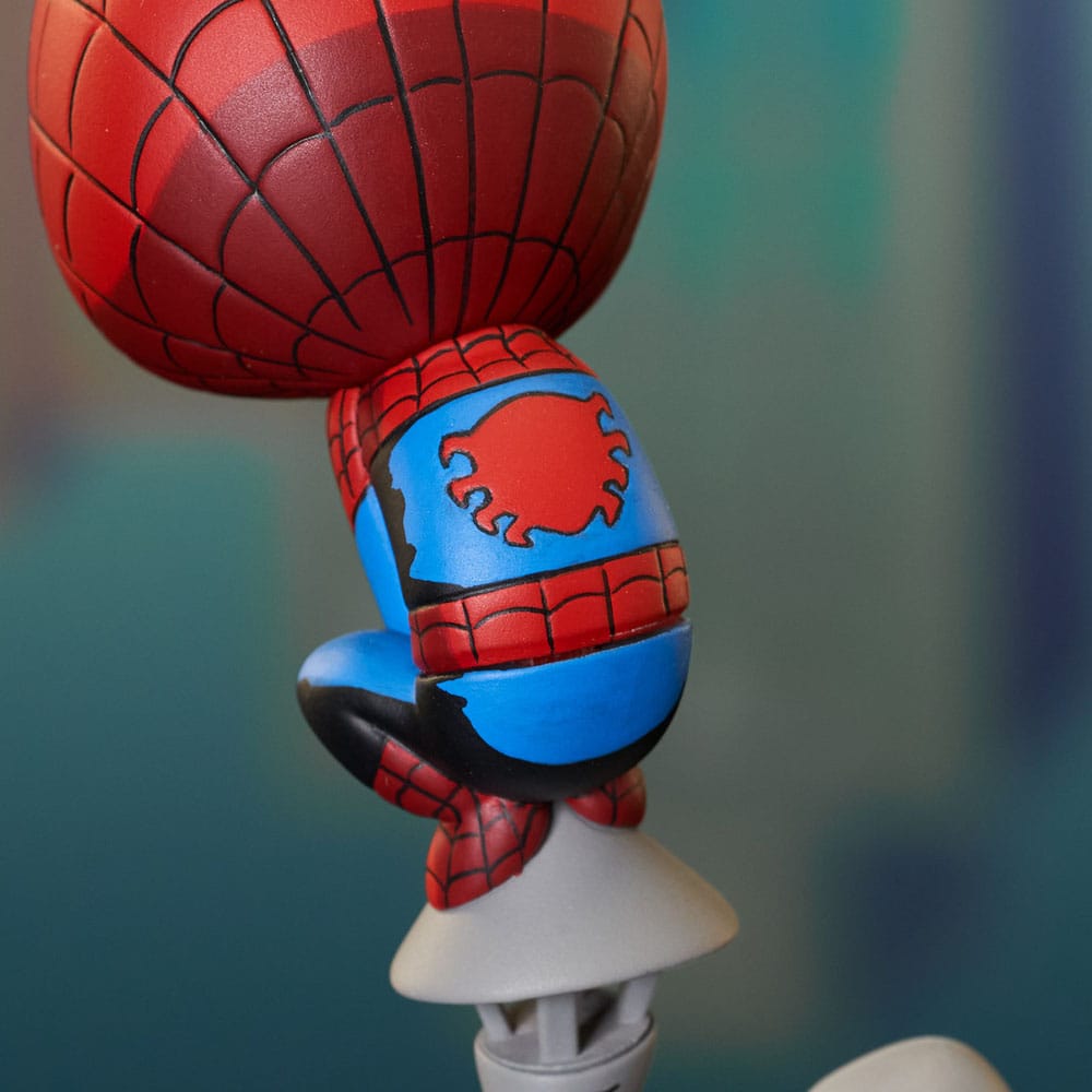 Marvel Animated statuette Spider-Man on Chimney 15 cm