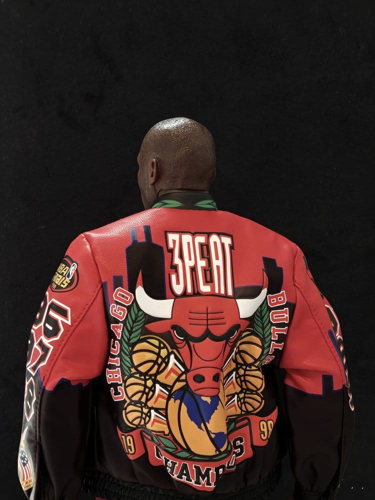 NBA Collection figurine Real Masterpiece 1/6 Michael Jordan Series 2 (Road Jersey Edition) 33 cm