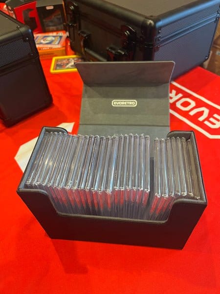 Evoretro valise TCG Magnetic pour 30 Graded Cards
