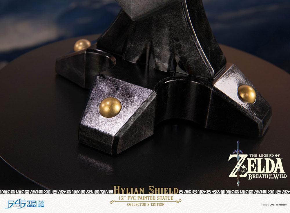 The Legend of Zelda Breath of the Wild statuette PVC Hylian Shield Collector's Edition 29 cm