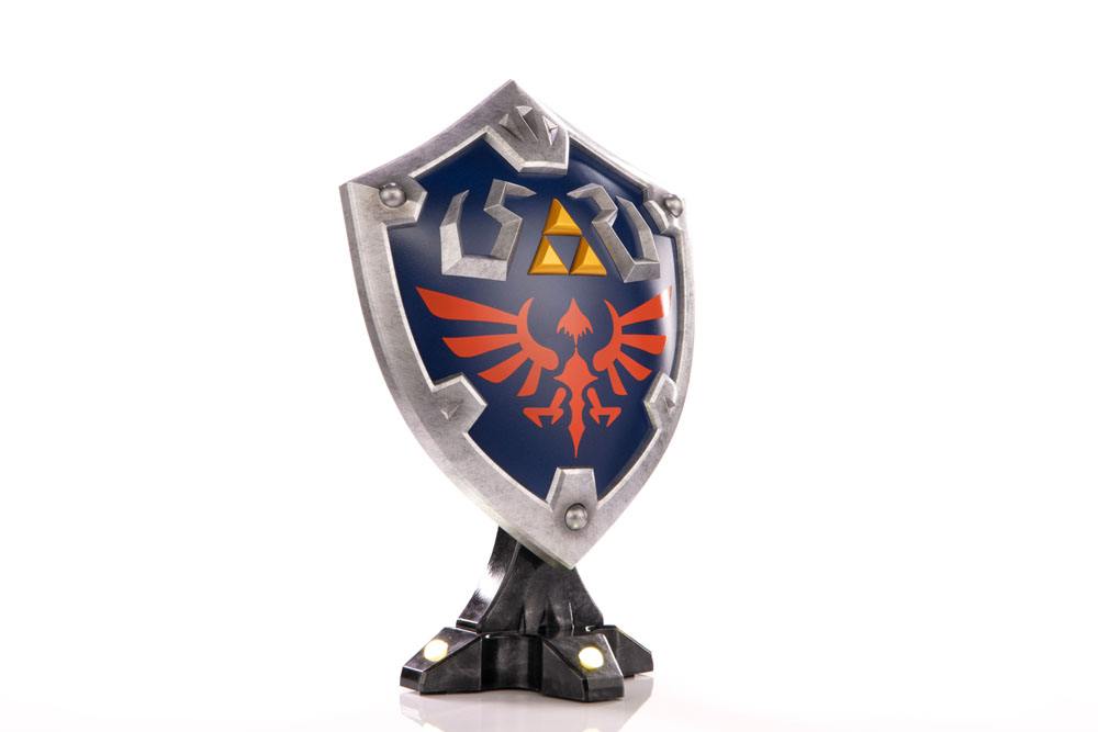 The Legend of Zelda Breath of the Wild statuette PVC Hylian Shield Collector's Edition 29 cm