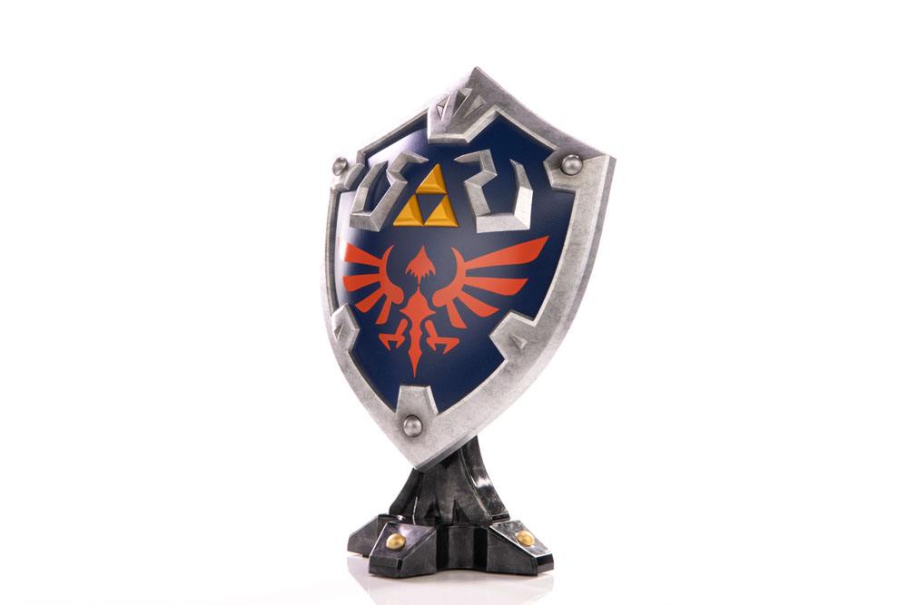 The Legend of Zelda Breath of the Wild statuette PVC Hylian Shield Standard Edition 29 cm