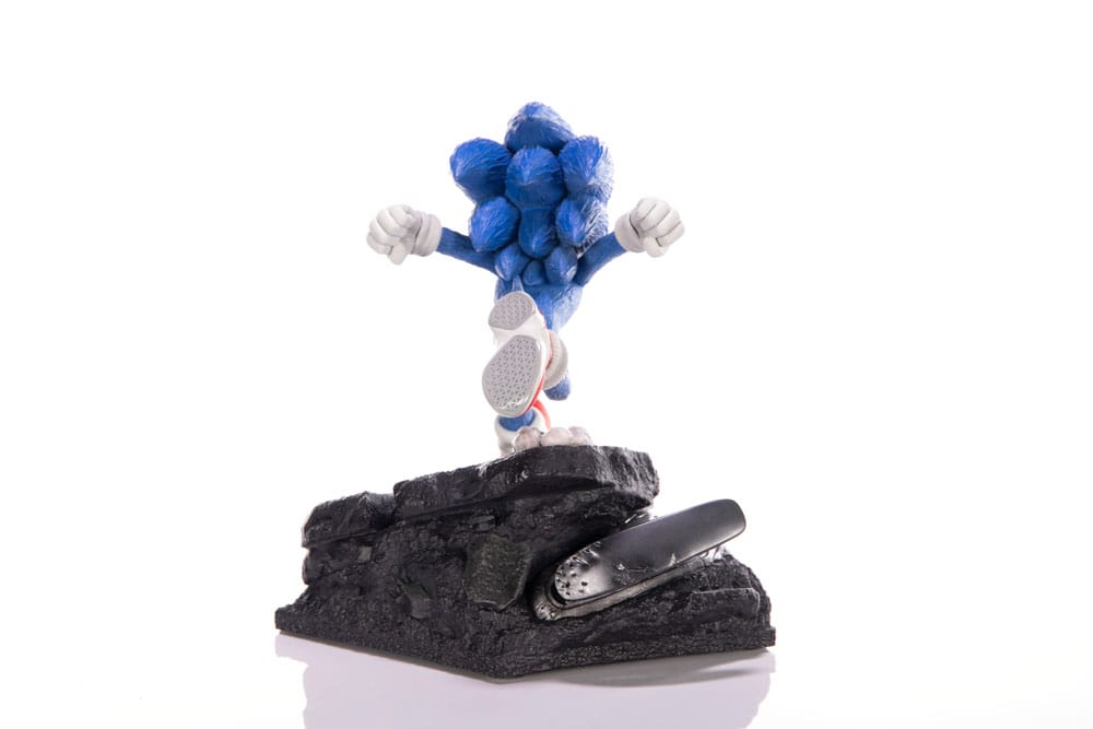 Sonic the Hedgehog 2 statuette Sonic Standoff 26 cm