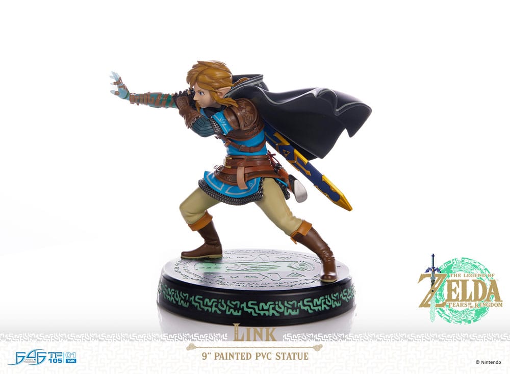 The Legend of Zelda: Tears of the Kingdom statuette PVC Link 18 cm