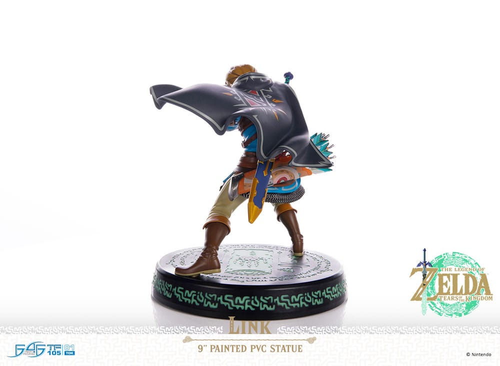 The Legend of Zelda: Tears of the Kingdom statuette PVC Link 18 cm