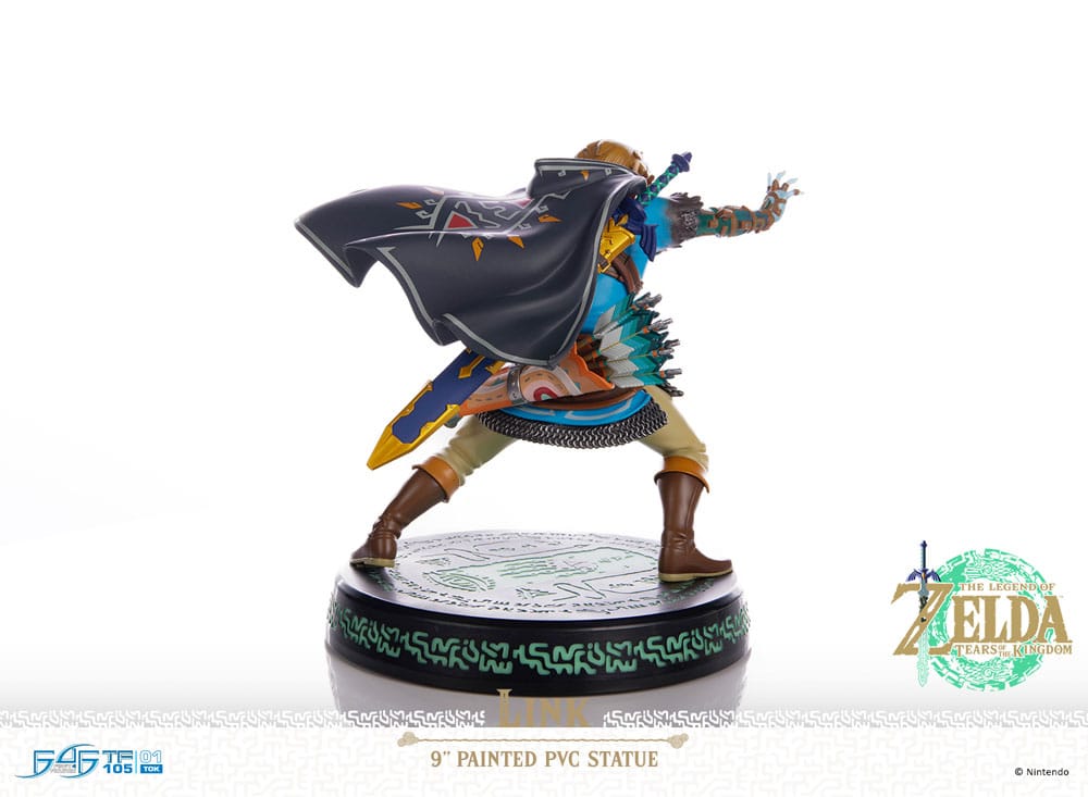 The Legend of Zelda: Tears of the Kingdom statuette PVC Link 18 cm