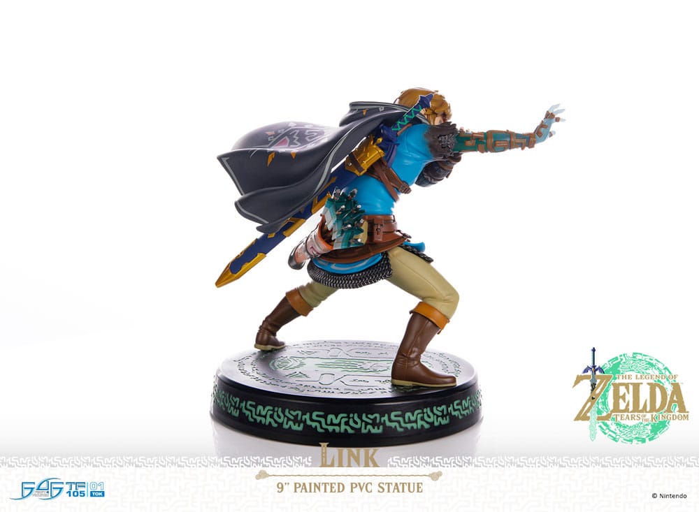 The Legend of Zelda: Tears of the Kingdom statuette PVC Link 18 cm