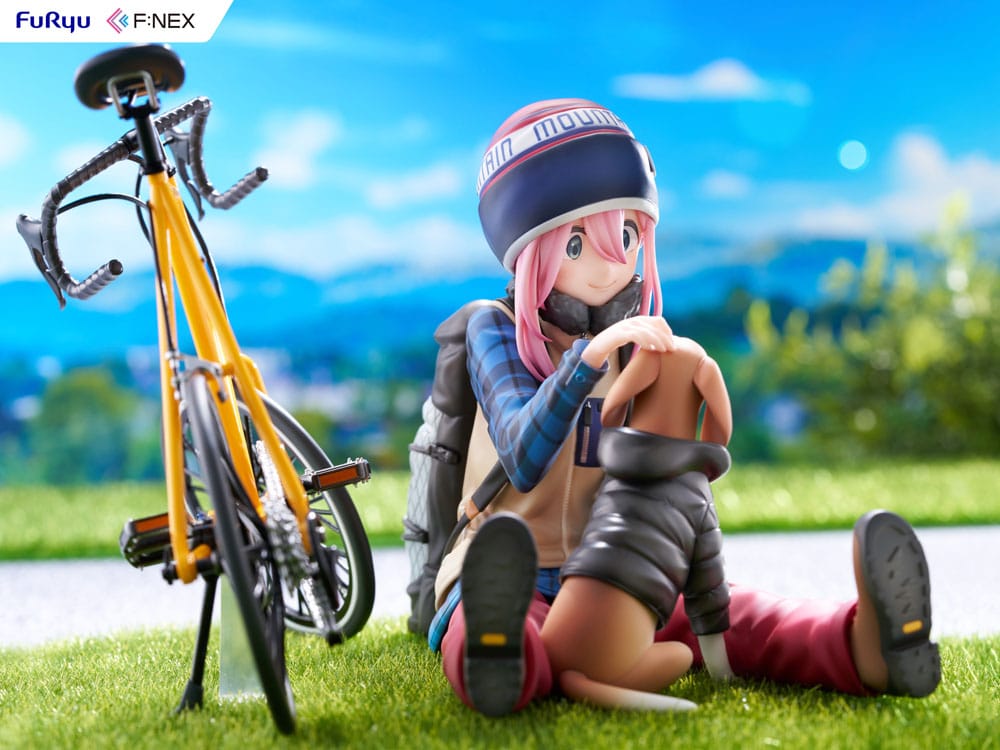 Laid Back Camp F:NEX statuette PVC 1/7 Nadeshiko Kagamihara 13 cm