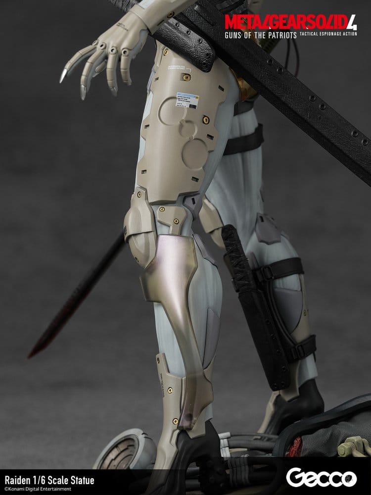 Metal Gear Solid 4 Guns of the Patriots statue 1/6 Raiden 32 cm