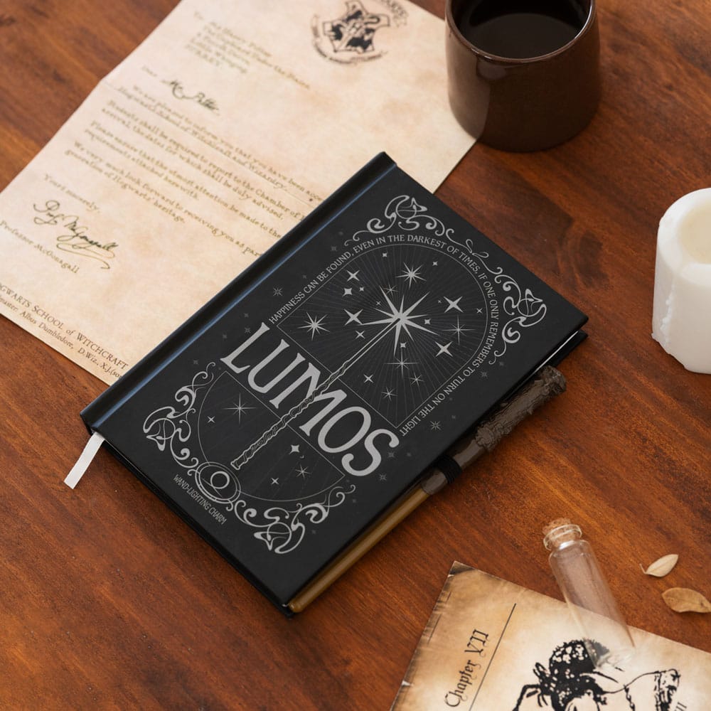 Harry Potter carnet de notes A5 Premium avec la lumière Lumos Maxima