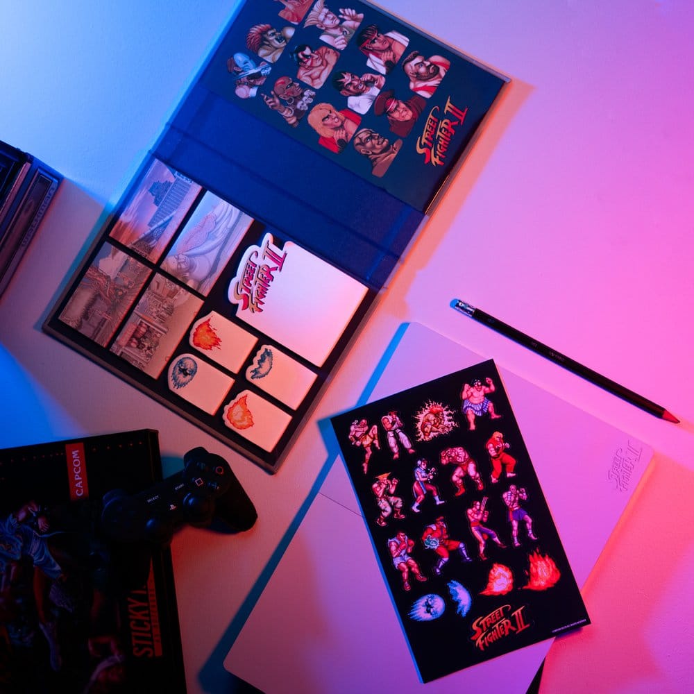 Street Fighter carnet premium avec notes adhésives et couverture A5