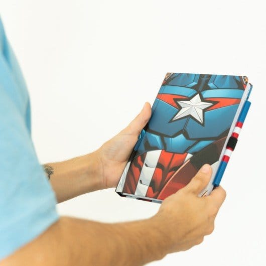 Marvel Captain America carnet premium avec stylo Uniform A5