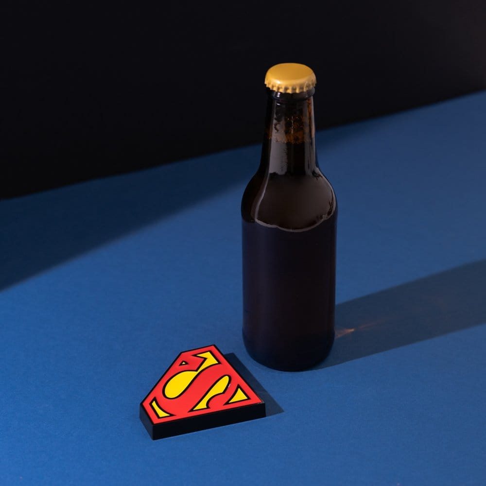 DC Comics aimant avec décapsuleur Superman 9 cm