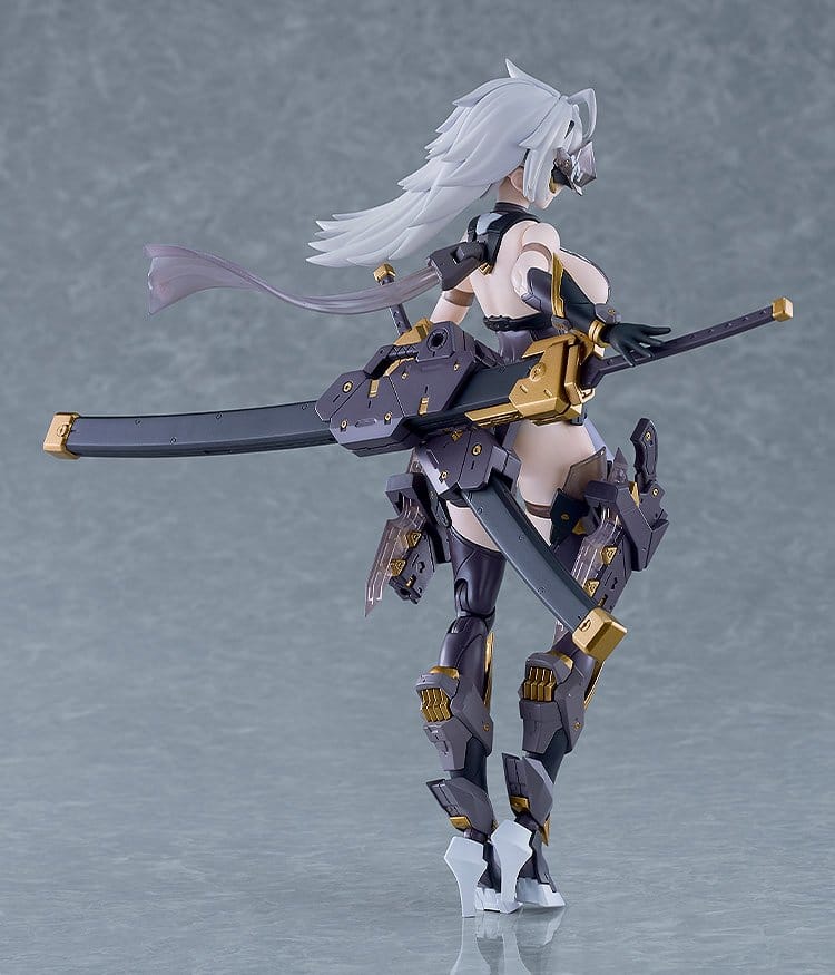 Cutie Honey Nova Plastic Model Kit Plamatea Black Honey 17 cm