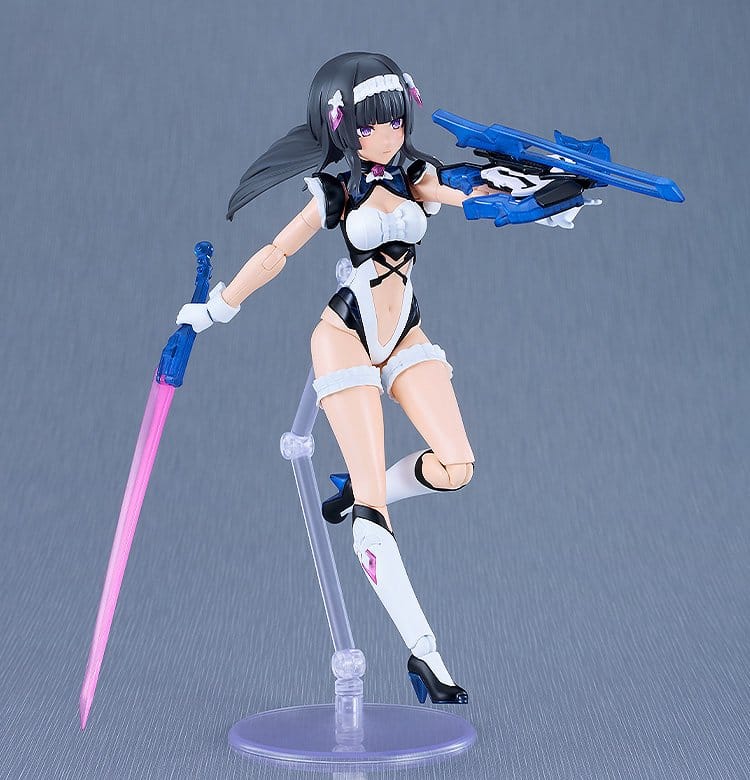 Valkyrie Tune maquette Plamatea Erika = Stradivari 16 cm