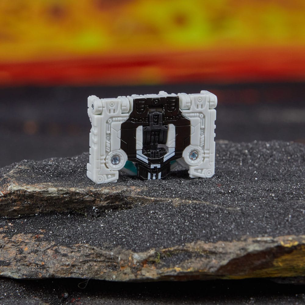 Transformers Generations Legacy United Leader Class figurine Star Raider Thundertron 18 cm