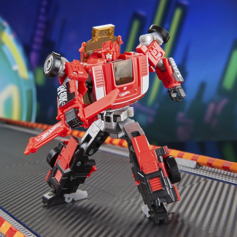 Transformers x Hot Wheels Collaborative Deluxe Class figurine GT-Scorcher 13 cm