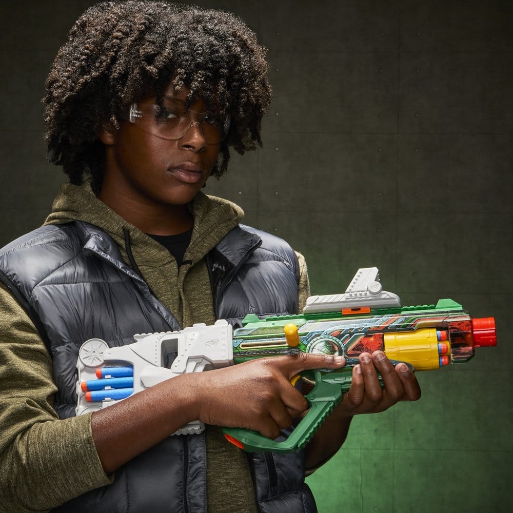 Avengers: Doomsday NERF blaster à fléchettes Doctor Doom
