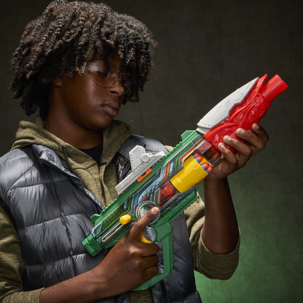Avengers: Doomsday NERF blaster à fléchettes Doctor Doom