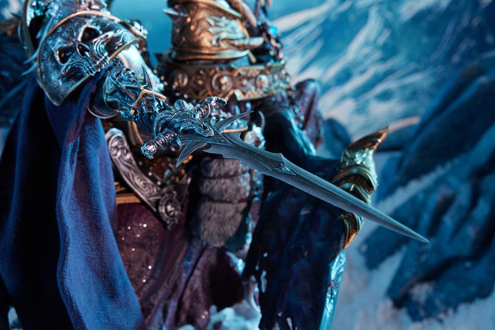 World of Warcraft statuette The Lich King & Invincible 68 cm