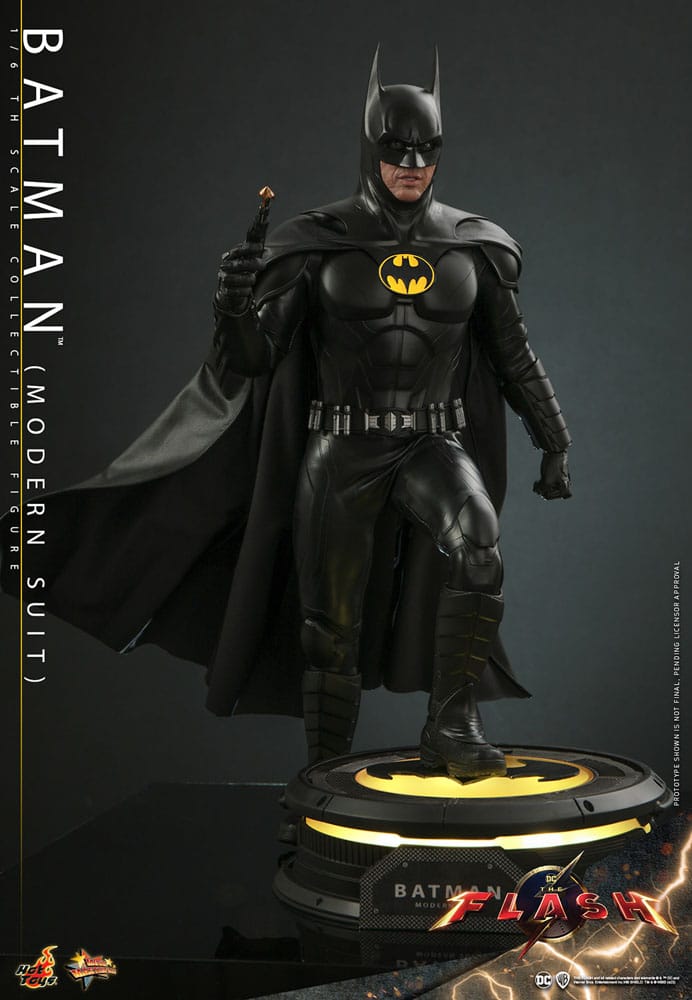 The Flash figurine Movie Masterpiece 1/6 Batman (Modern Suit) 30 cm