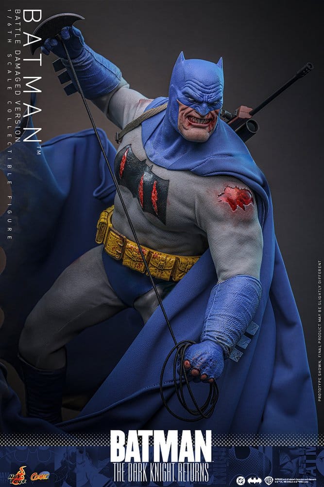 Batman: The Dark Knight Returns figurine Comic Masterpiece 1/6 Batman (Battle Damaged Version) 32 cm