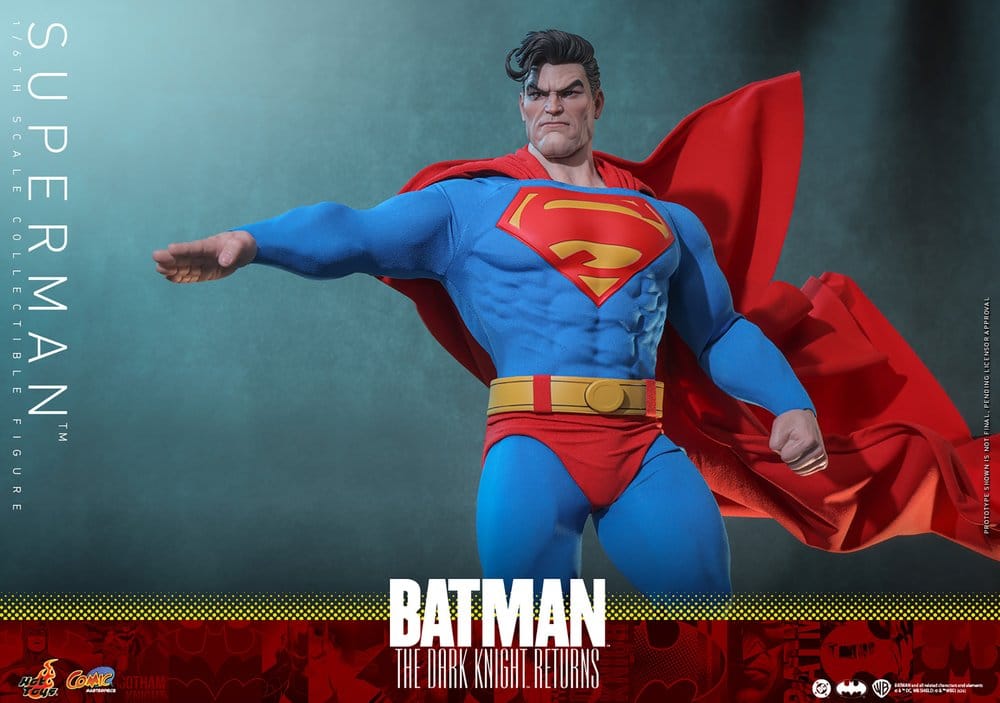 Batman: The Dark Knight Returns figurine Comic Masterpiece 1/6 Superman 34 cm