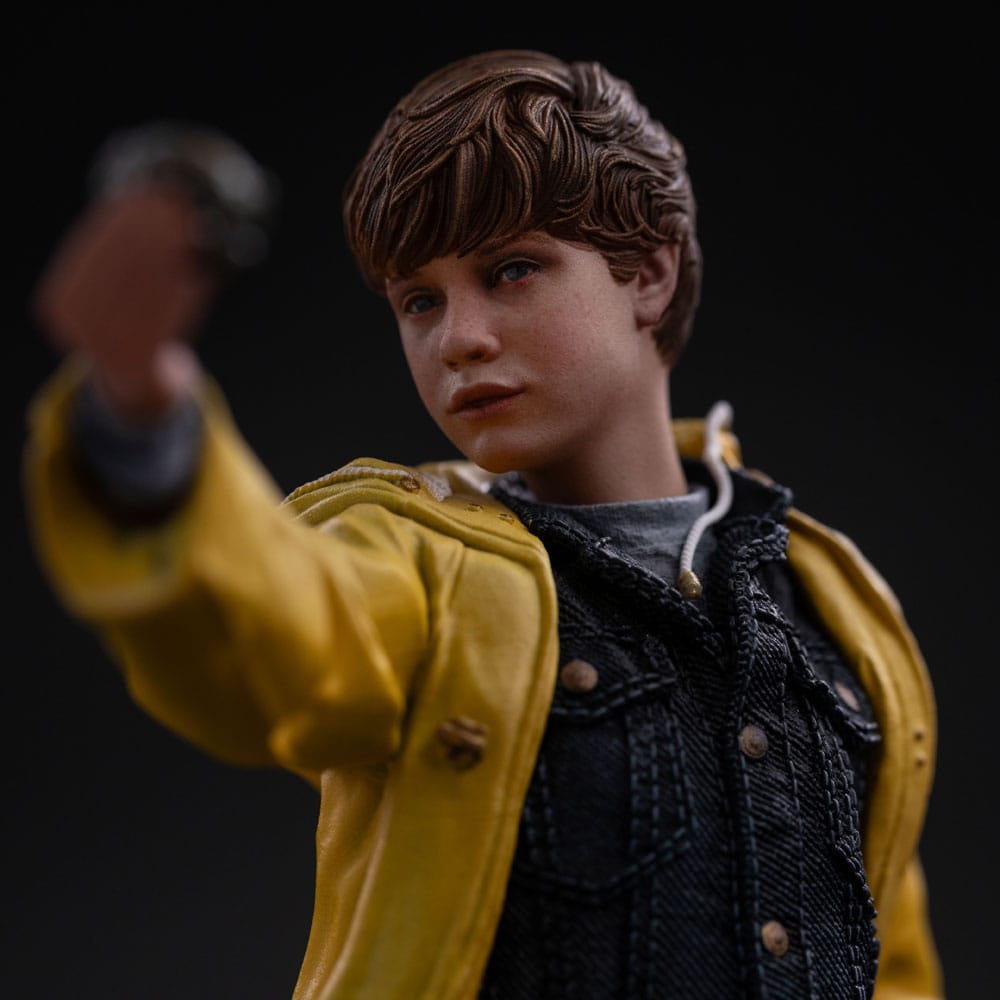 Les Goonies statuette 1/10 Art Scale Mikey Walsh (40th anniversary) 21 cm