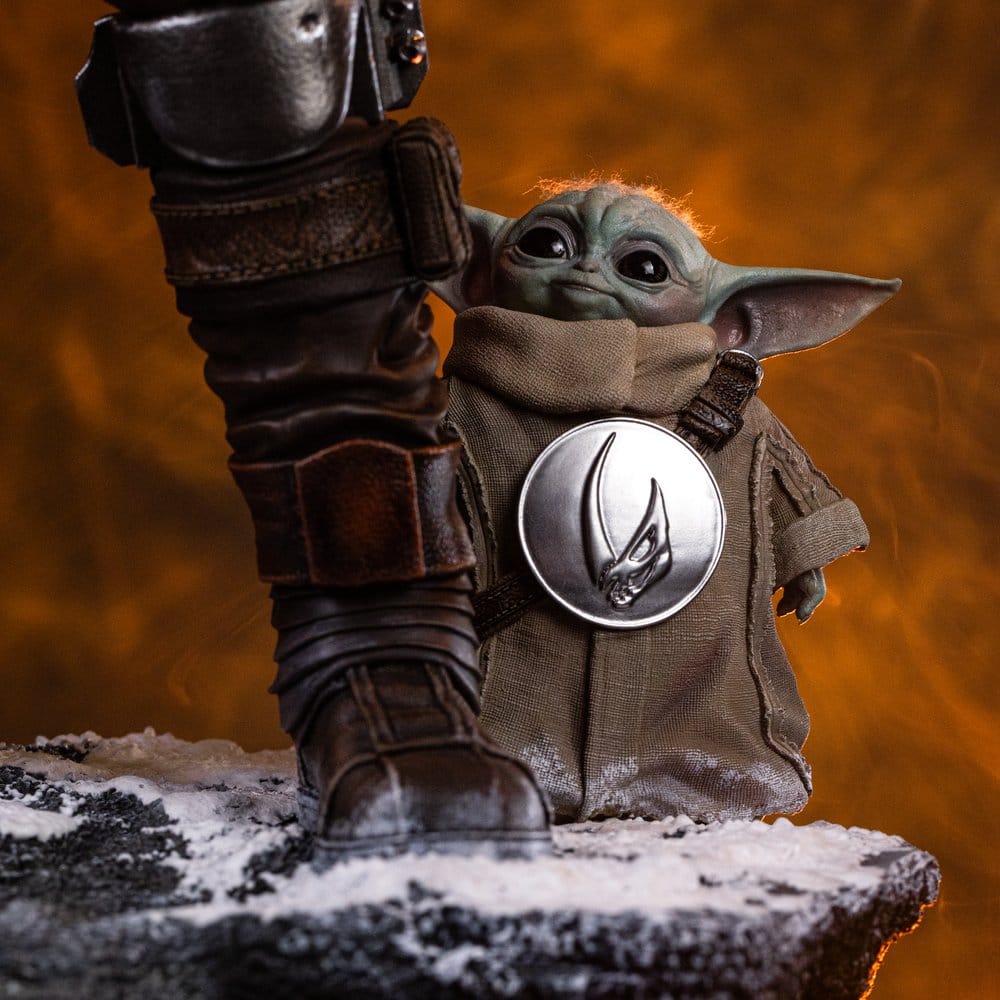 The Mandalorian & Grogu statuette 1/4 Legacy Replica The Mandalorian and Grogu 57 cm