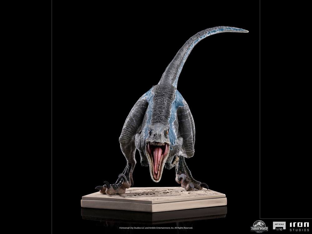 Jurassic World Fallen Kingdom Statuette 1/10 Art Scale Blue 19 cm