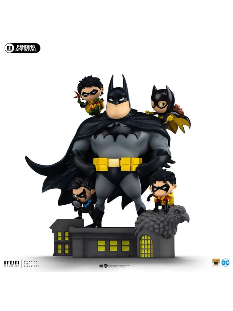 Batman figurine Animated icons PVC Batman Family 18 cm