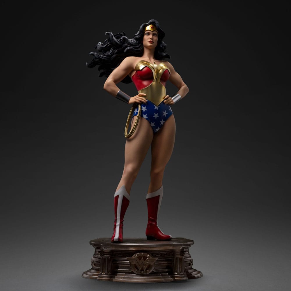 DC Comics statuette Legacy Replica 1/4 Wonder Woman 56 cm