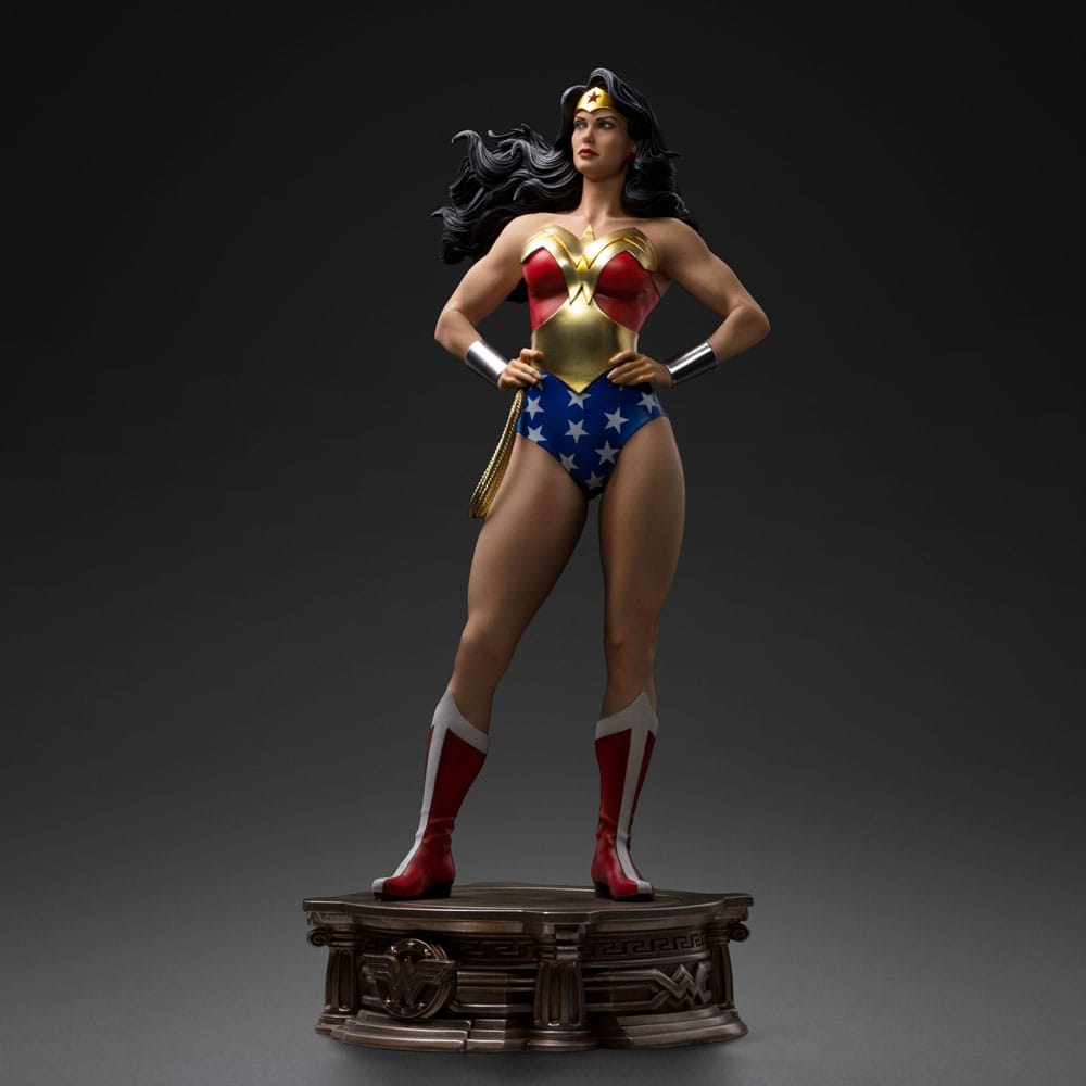 DC Comics statuette Legacy Replica 1/4 Wonder Woman 56 cm