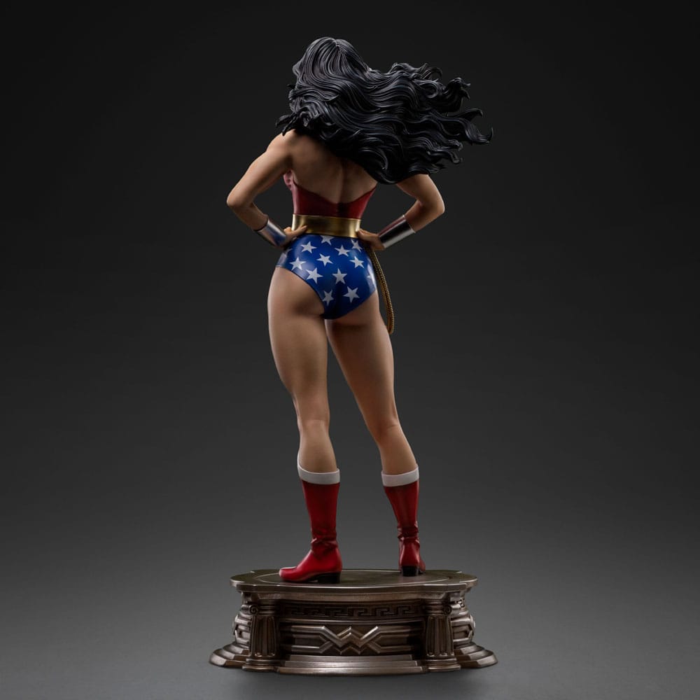 DC Comics statuette Legacy Replica 1/4 Wonder Woman 56 cm