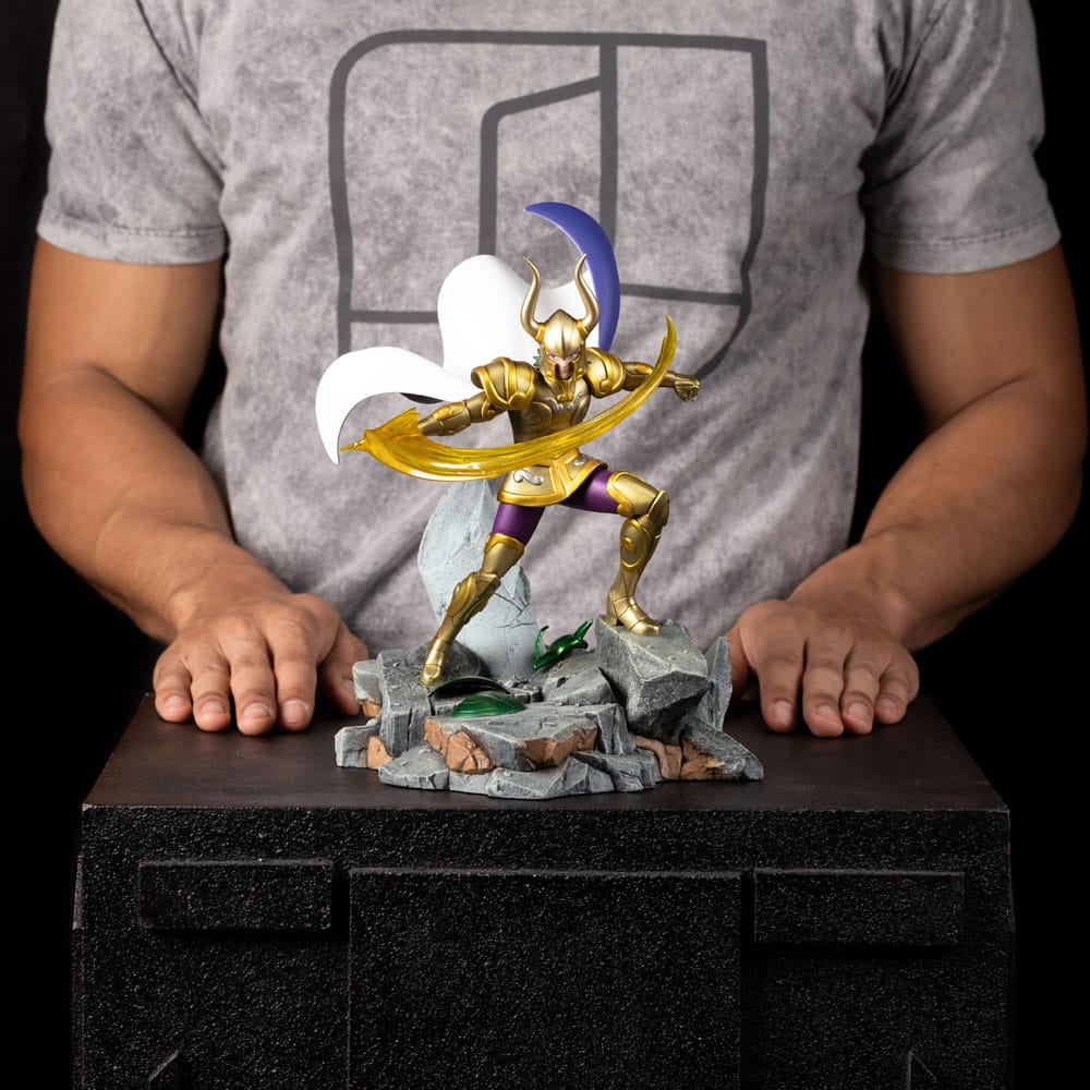 Iron Studios - Art Scale 1/10 - Saint Seiya - Capricorn Shura Statue 25cm