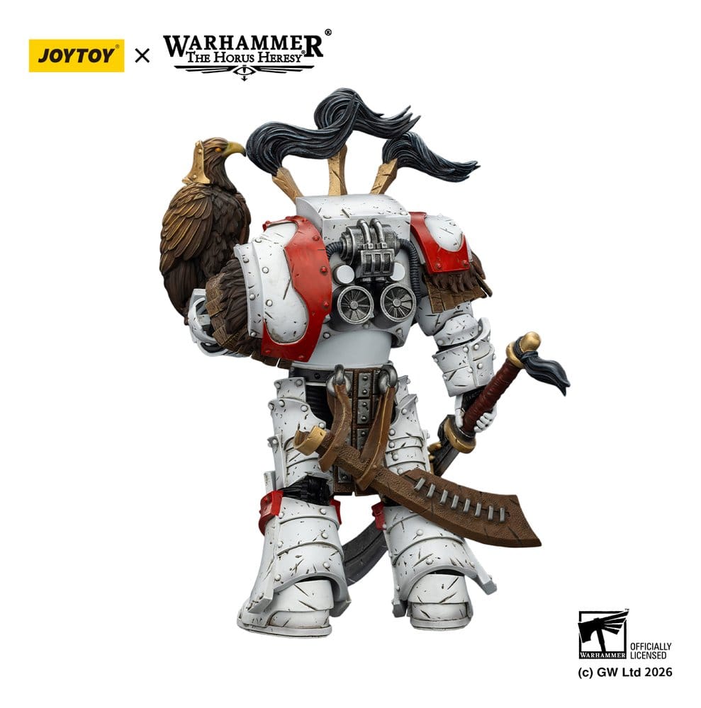 Warhammer 40,000 figurine White Scars Legion Praetor in Cataphractii Terminator Armour with Cyber Hawk Chogorian sword and combi-melta 14 cm