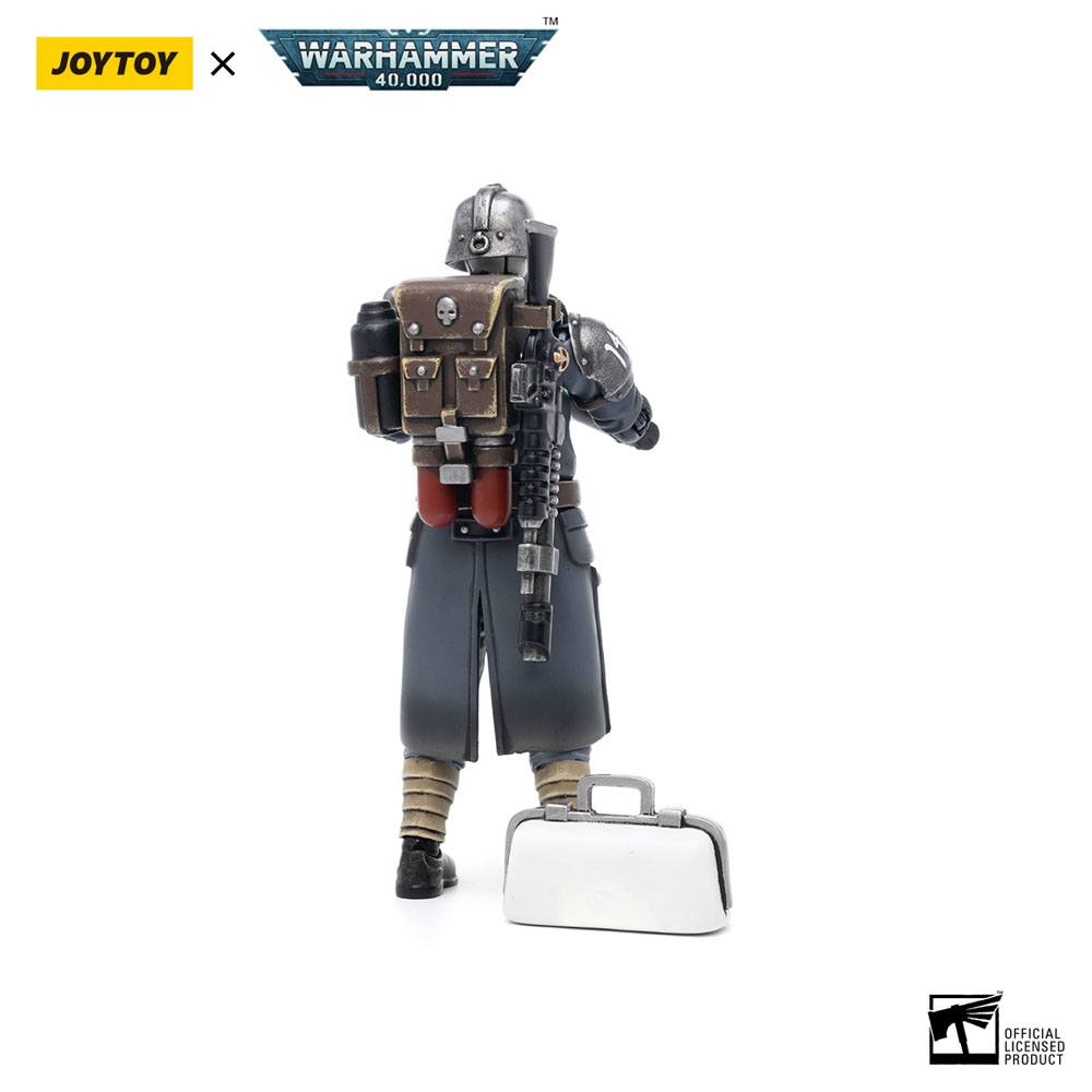 Warhammer 40k figurine 1/18 Death Korps of Krieg Veteran Squad Guardsman Medic 10 cm