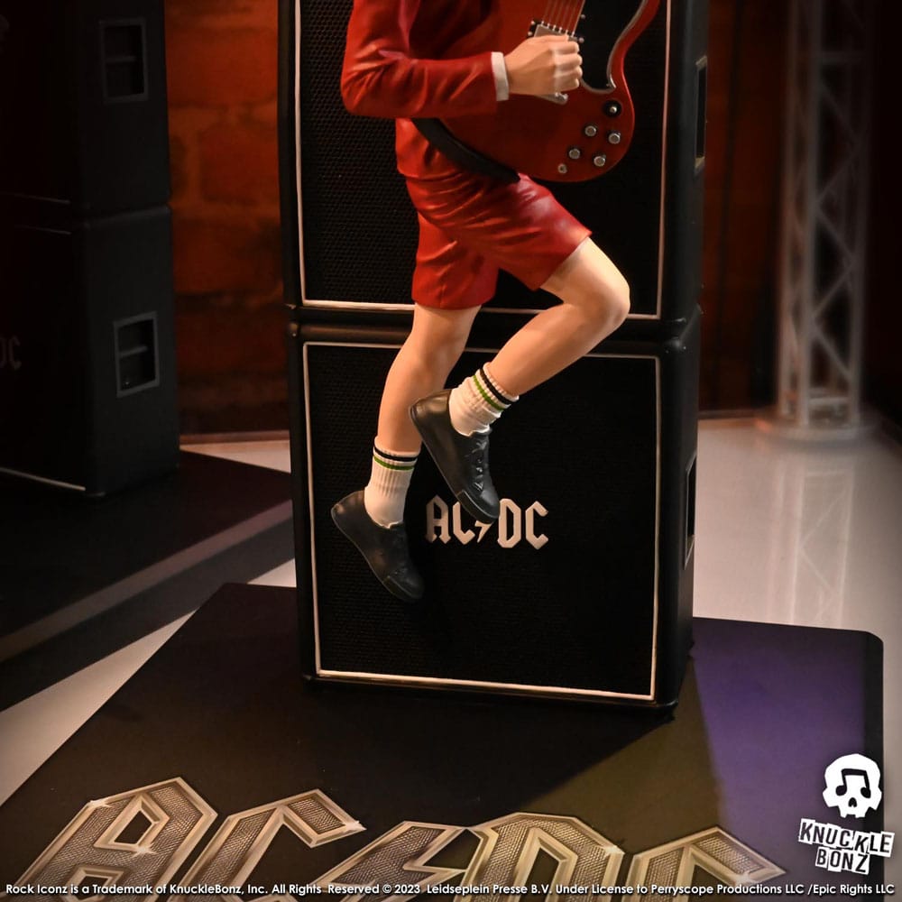 AC/DC statuette Rock Iconz Angus Young III 25 cm