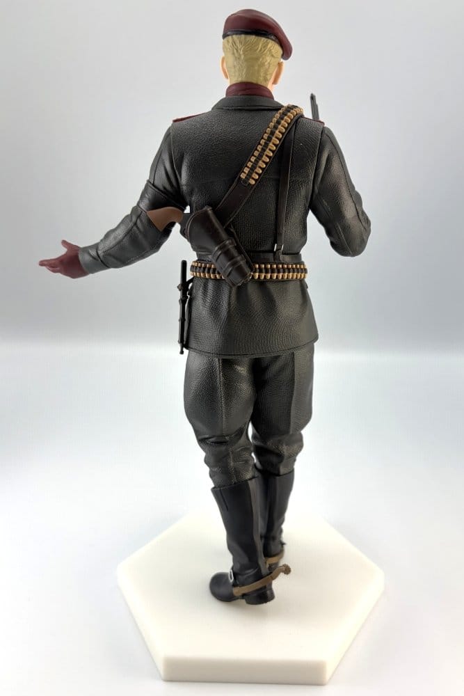 Metal Gear Solid Delta: Snake Eater figurine PVC Ocelot 20 cm