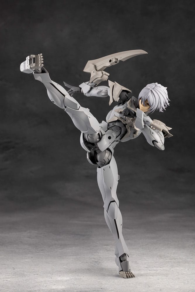 Megalomaria Unlimited Universe figurine Plastic Model Kit Zirconia 18 cm