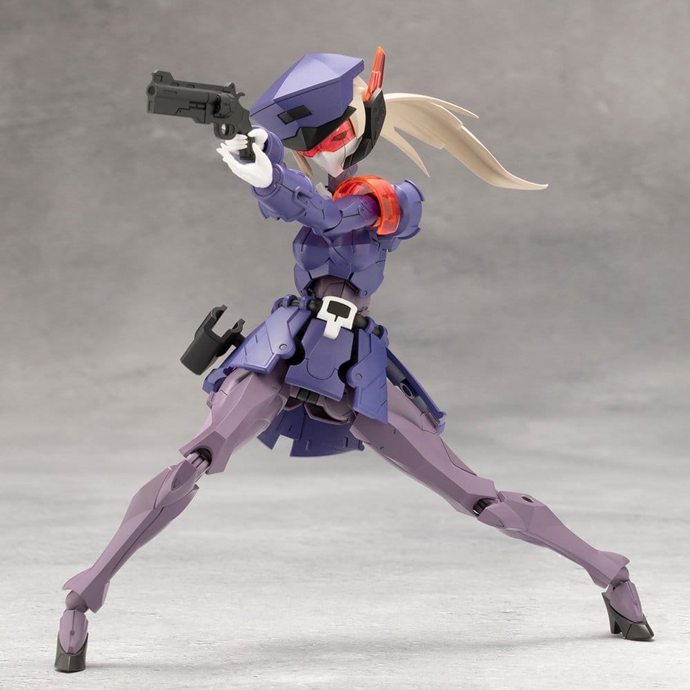 Megalomaria Unlimited Universe figurine Plastic Model Kit Valiant 16 cm